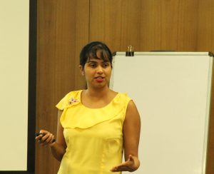 02_First_Presentation